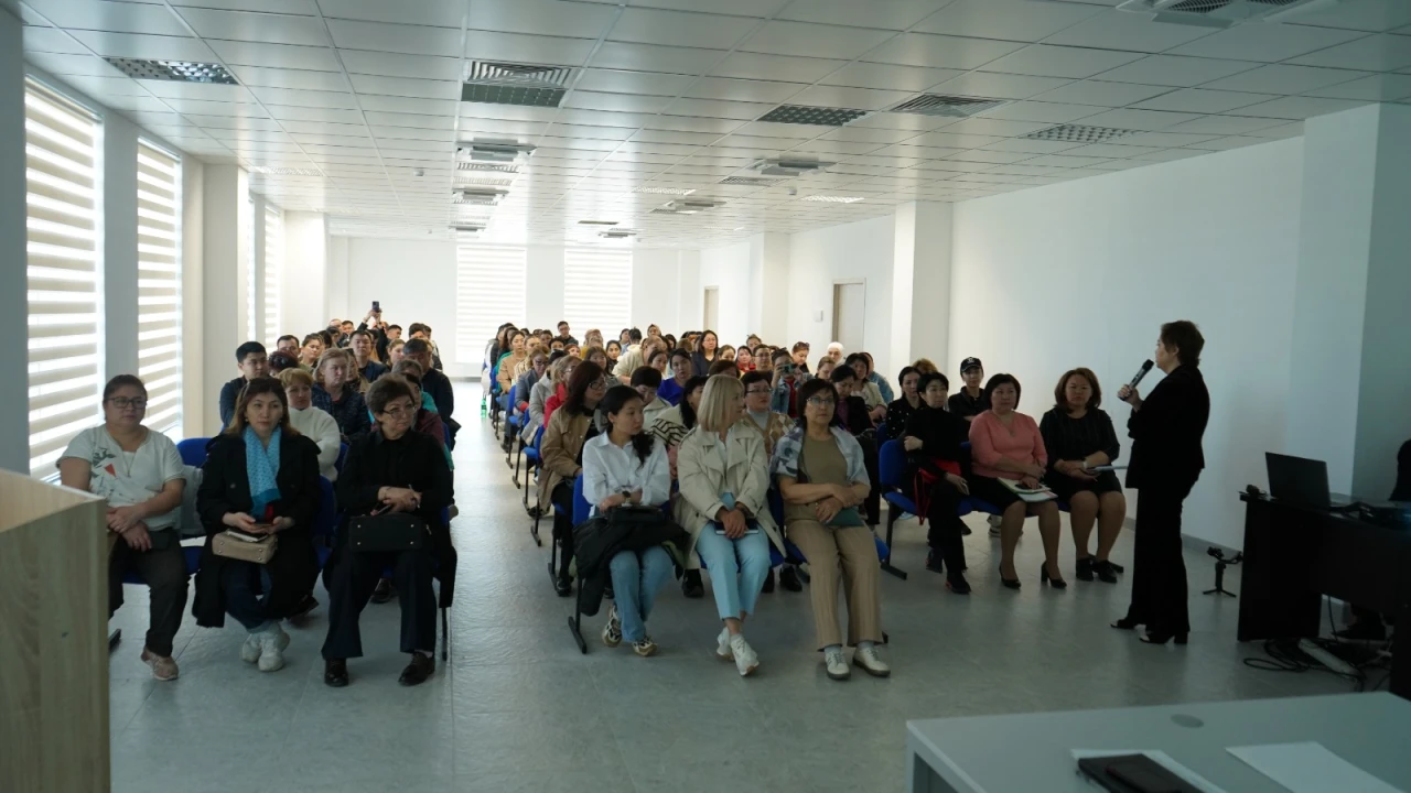 ХАССП қағидаттары негізінде тамақтан уланудың алдын алу, өндірістік бақылаудың өзекті мәселелері, тамақ өнімдерінің қауіпсіздігін қамтамасыз ету бойынша оқытатын шеберлік сағаты өткізілді 