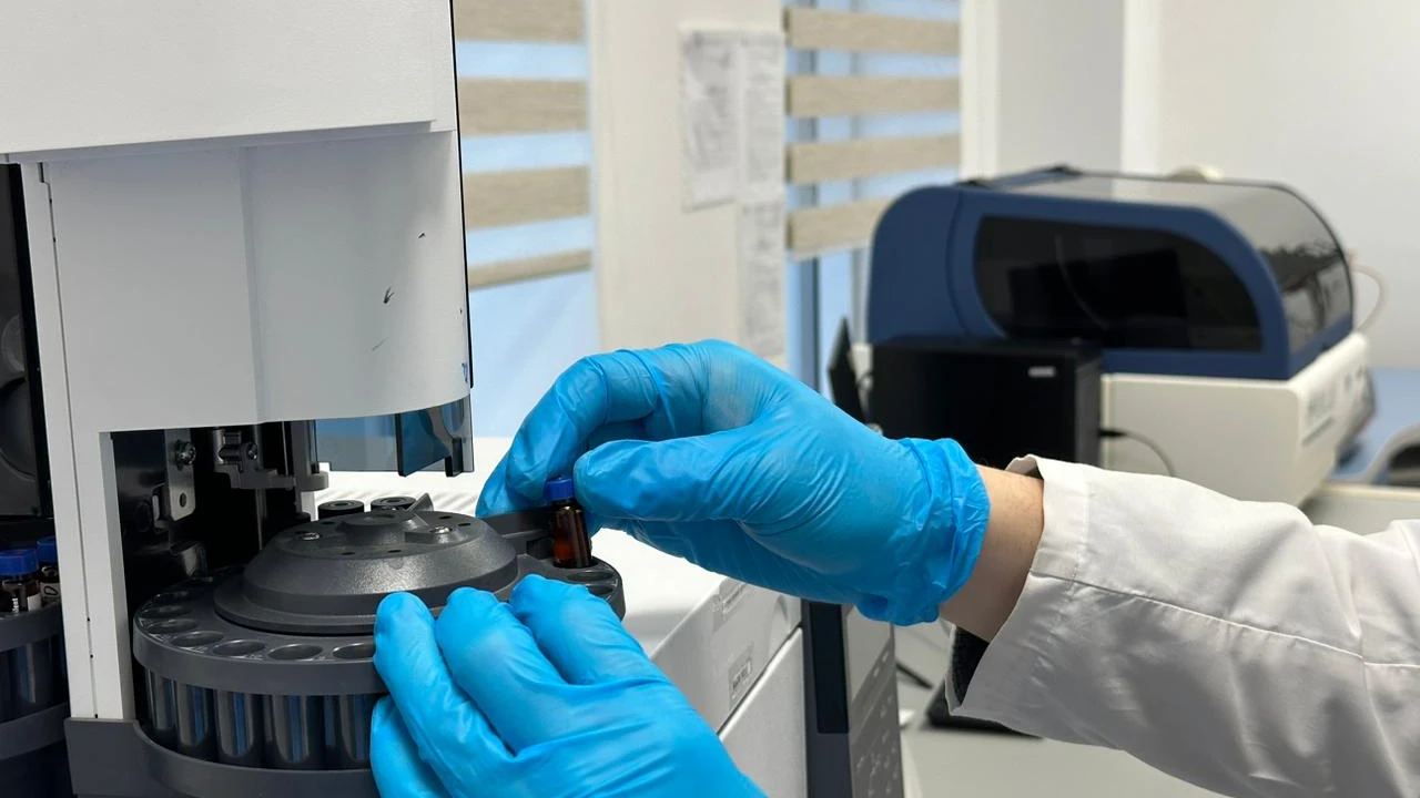 О применении изотопного анализа при выявлении фальсифицированной алкогольной продукции 