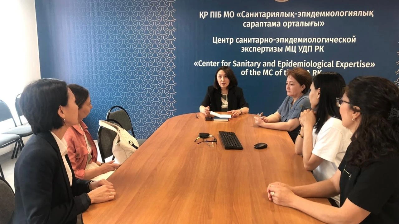 ЦСЭЭ провёл обучение для сотрудников КазАТИУ 